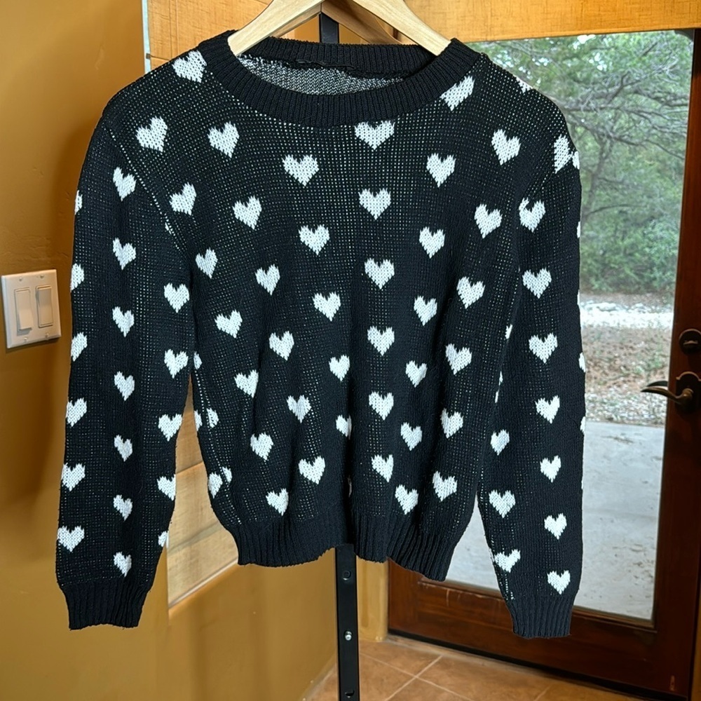 Strong Plus Black with White Hearts Sweater Size Medium